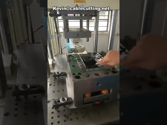 85-Ton Plastic Single Sliding Injection Molding Machine for Phone Cases and Covers