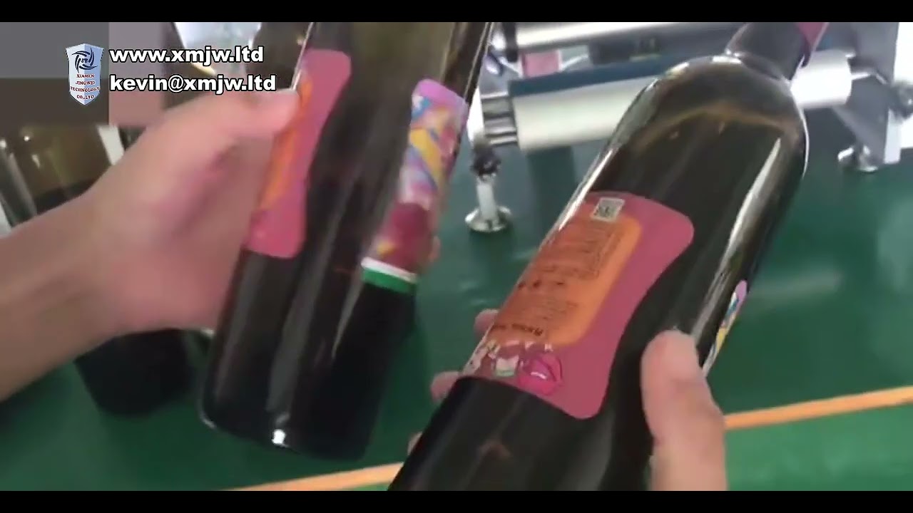 Semi-Automatic Round Bottle Labeling Machine