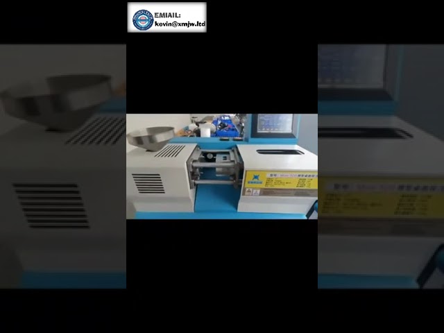 Mini Desktop 4t Plastic Injection Machine 400 Degree Raw Material Forming Machine