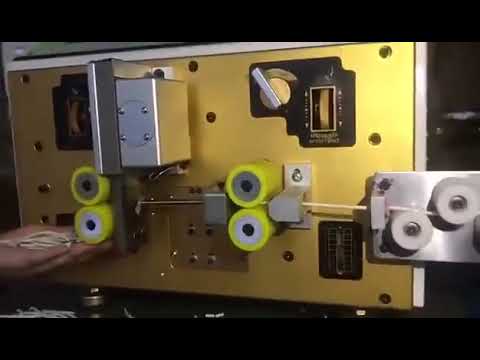 Computer Wire Stripping Machine with Feeder and Wheel Straightening Device