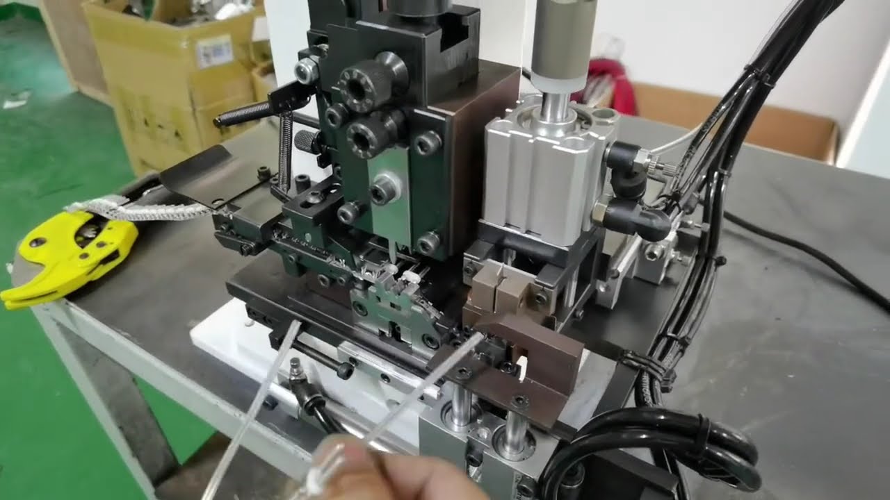 Wiring Harness Type Stripping and Crimping Machine Proofing Real Shot Video, Parallel Wire Splitt
