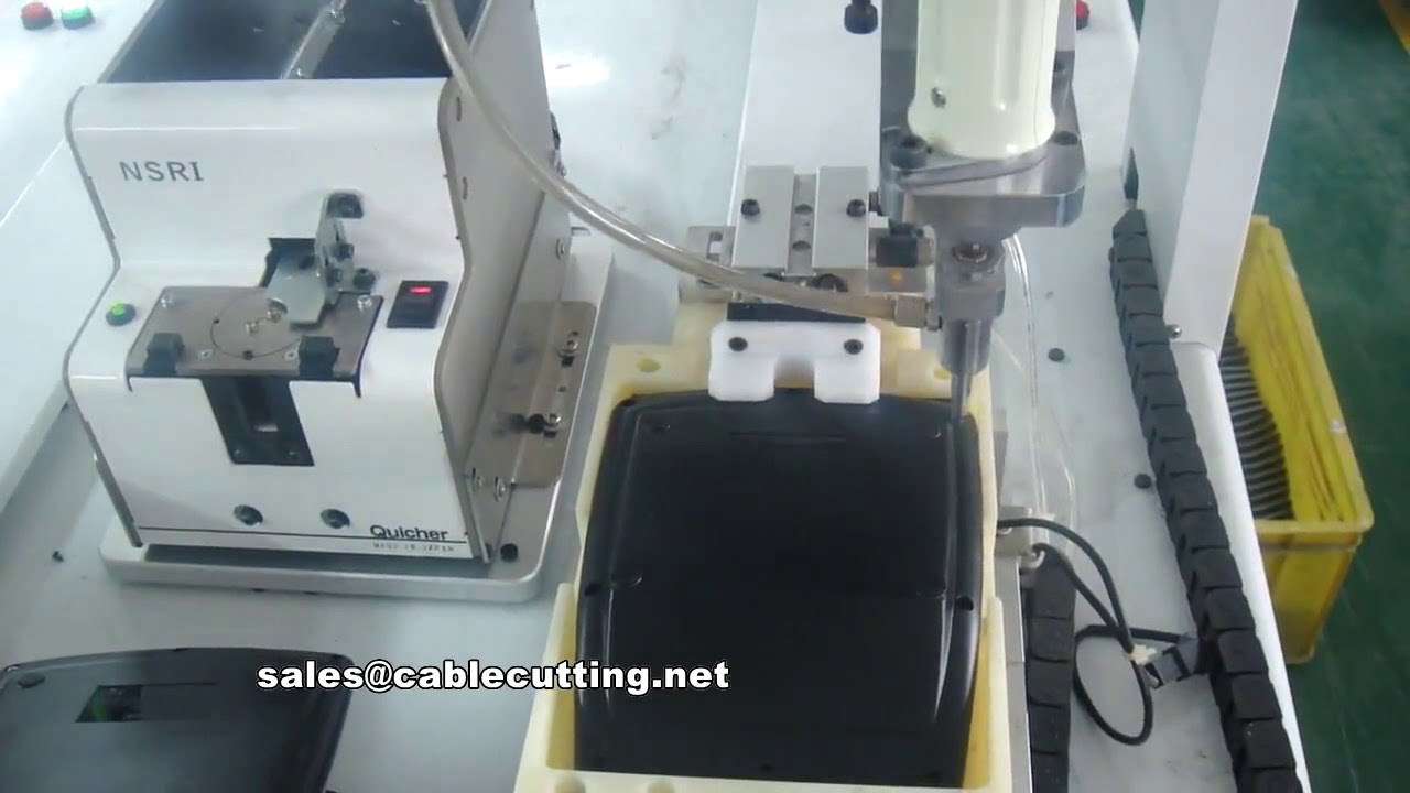 Fully-Automatic Screw Fastening Machine for Industrial Assembly